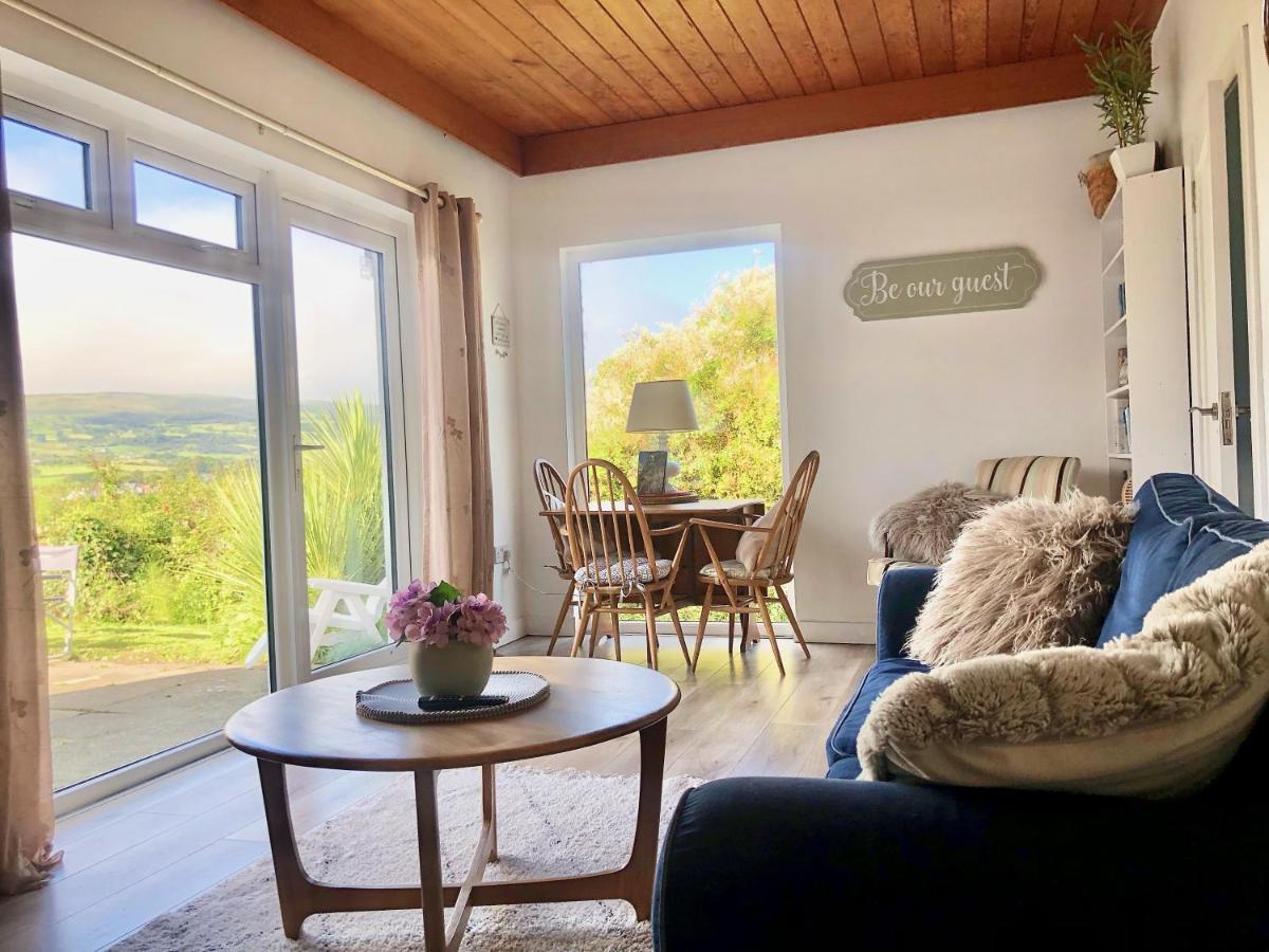 Ballygally Seaview And Garden Hideaway エクステリア 写真