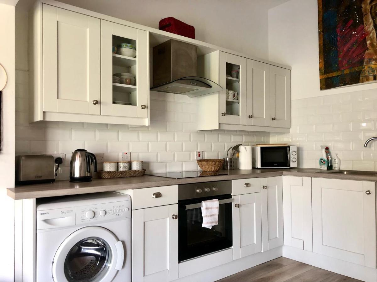 Ballygally Seaview And Garden Hideaway エクステリア 写真